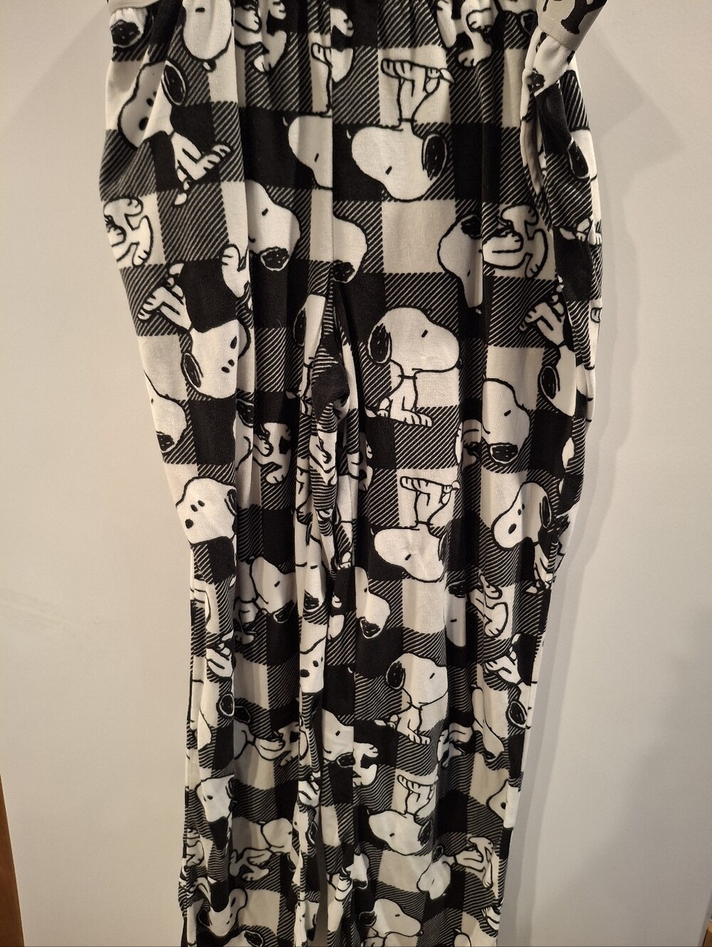 Womens Black and White Snoopy Print Pajama Bottoms